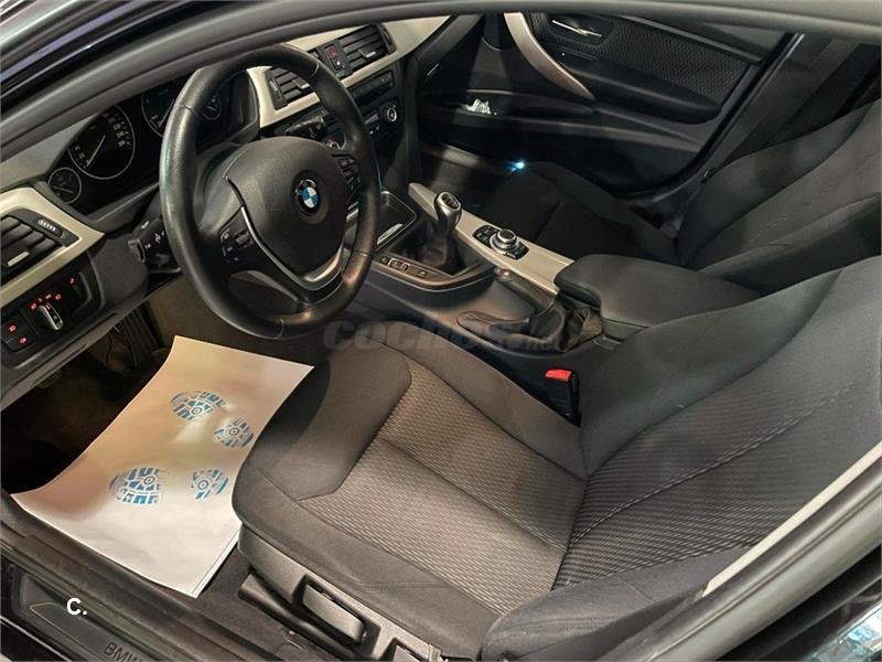 BMW Serie 3 318d Touring 5p.