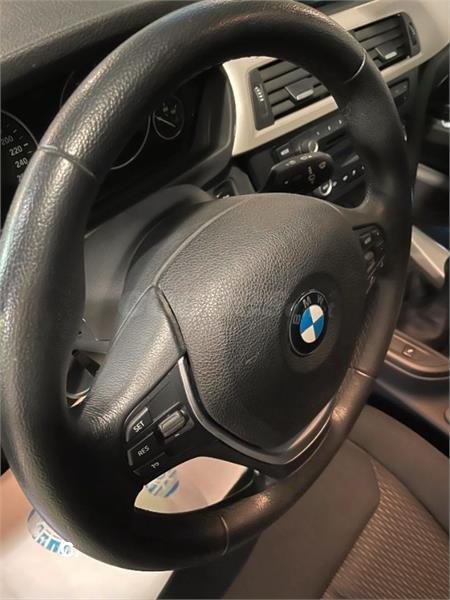 BMW Serie 3 318d Touring 5p.