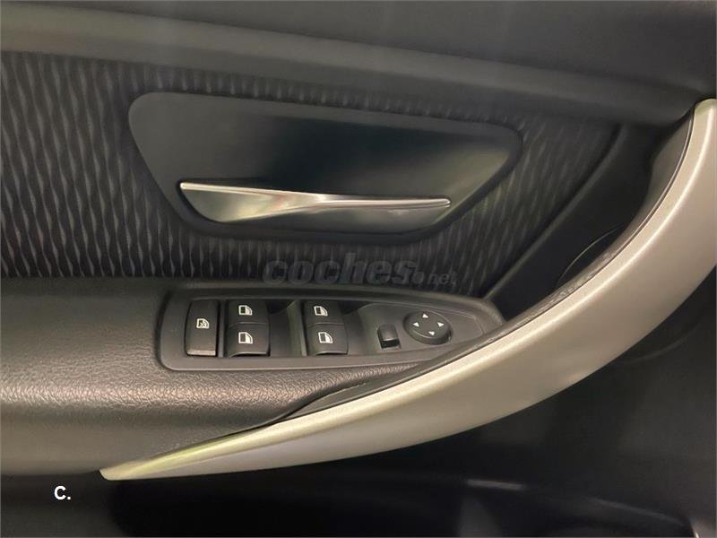 BMW Serie 3 318d Touring 5p.