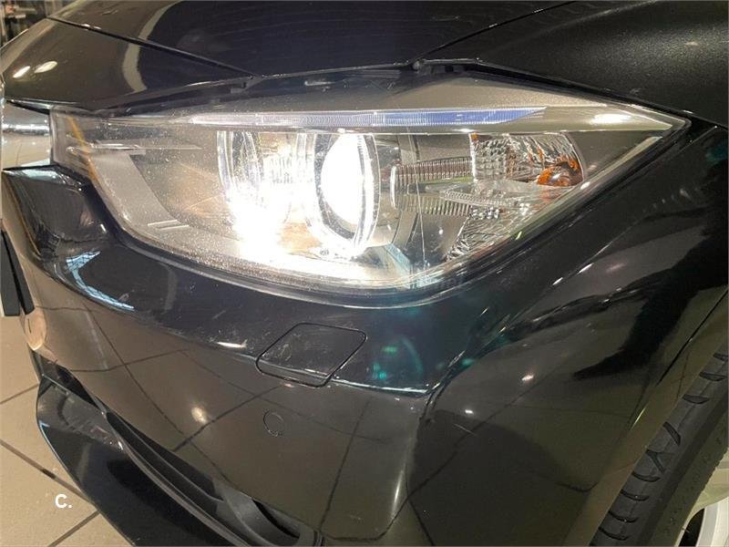 BMW Serie 3 318d Touring 5p.