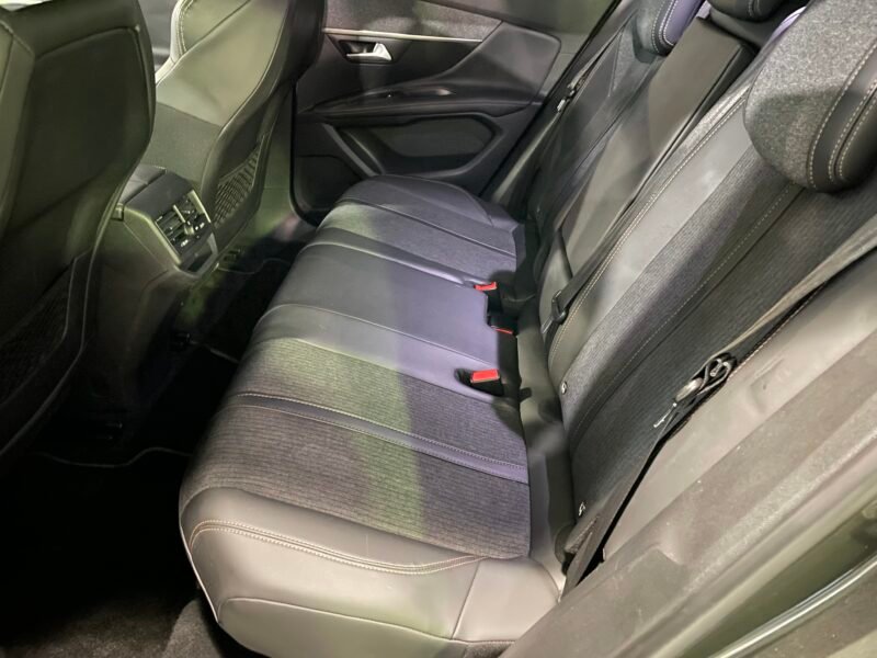 PEUGEOT 3008 2.0 BLUE HDI 150cv SS