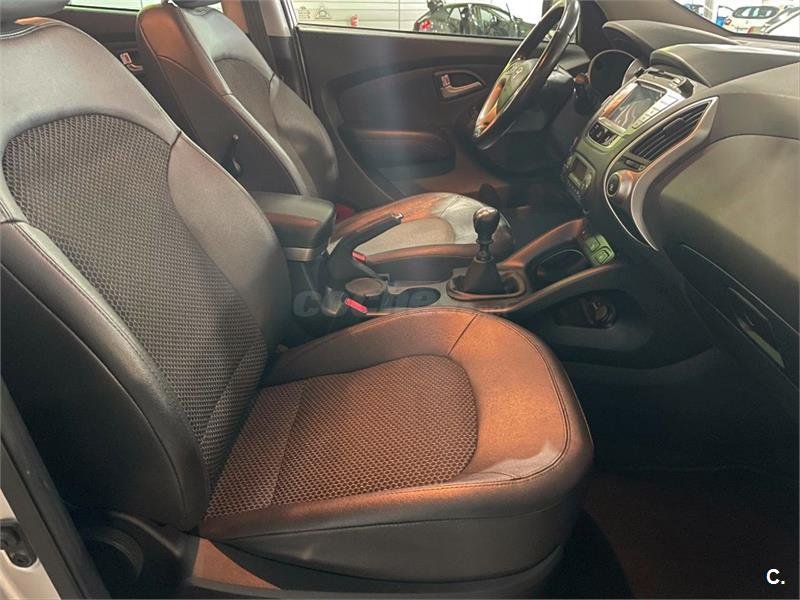 HYUNDAI ix35 1.7 CRDi SLE Sky 4×2 5p.