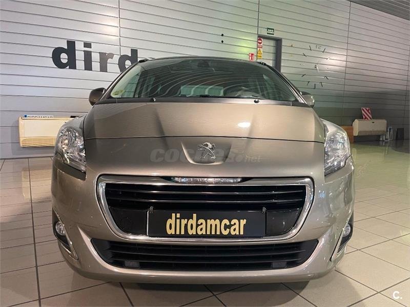 PEUGEOT 5008 Allure 2.0 HDI 150 FAP 5p.