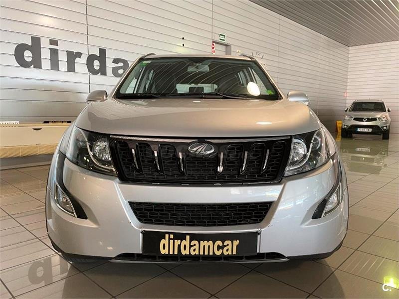 MAHINDRA XUV500 FWD 4X2 W8 7 plazas 5p.
