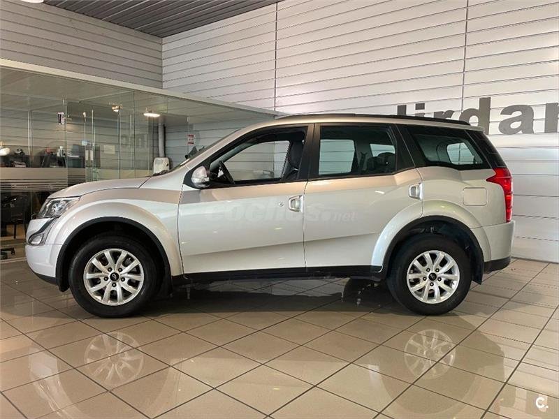 MAHINDRA XUV500 FWD 4X2 W8 7 plazas 5p.