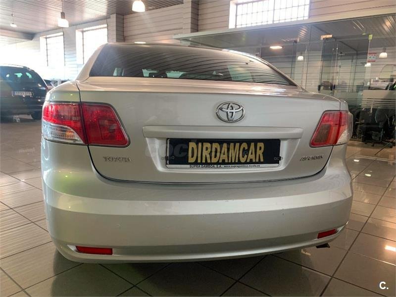 TOYOTA Avensis 2.0 D4D Active 4p.
