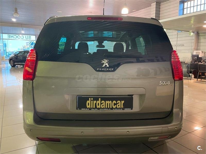 PEUGEOT 5008 Allure 2.0 HDI 150 FAP 5p.