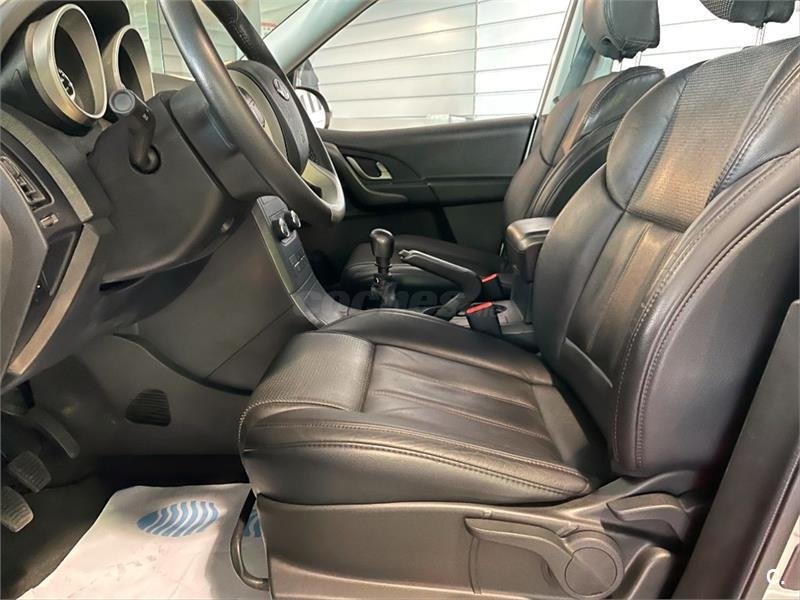 MAHINDRA XUV500 FWD 4X2 W8 7 plazas 5p.