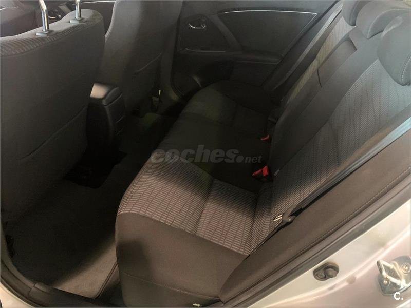 TOYOTA Avensis 2.0 D4D Active 4p.