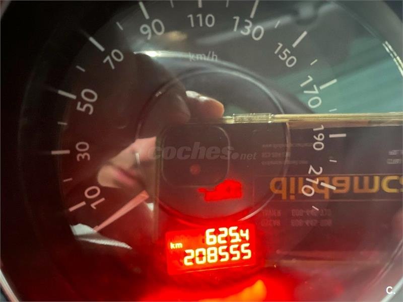 PEUGEOT 5008 Allure 2.0 HDI 150 FAP 5p.