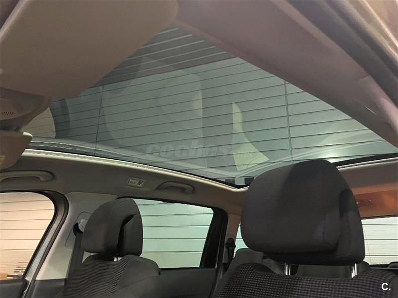 PEUGEOT 5008 Allure 2.0 HDI 150 FAP 5p.