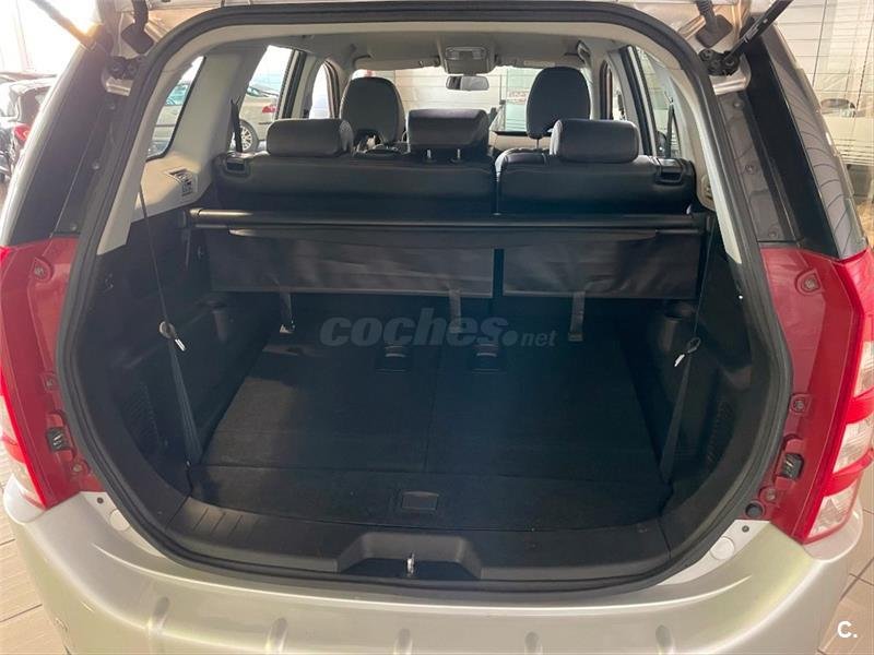 MAHINDRA XUV500 FWD 4X2 W8 7 plazas 5p.
