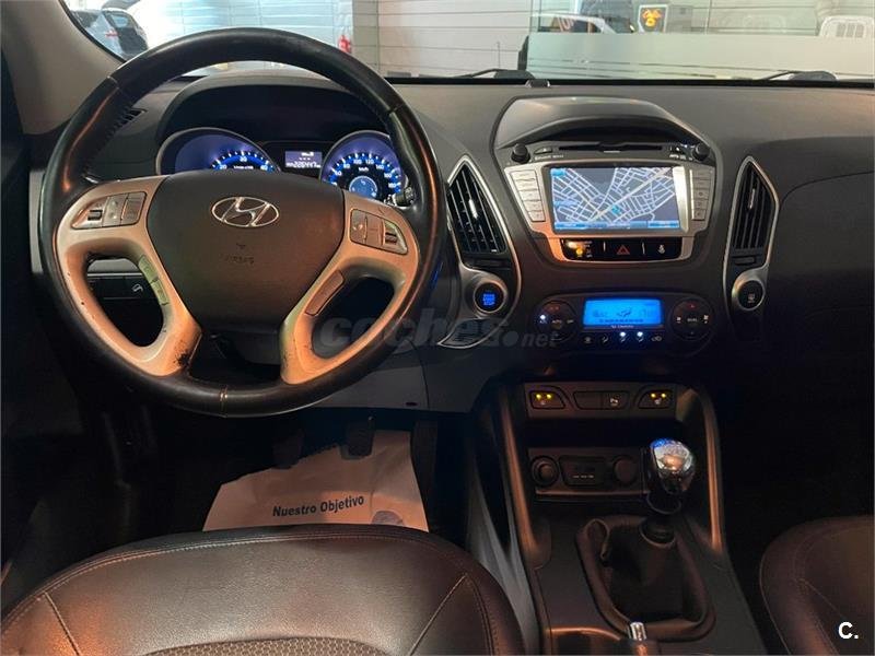 HYUNDAI ix35 1.7 CRDi SLE Sky 4×2 5p.