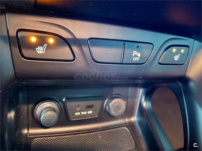 HYUNDAI ix35 1.7 CRDi SLE Sky 4×2 5p.