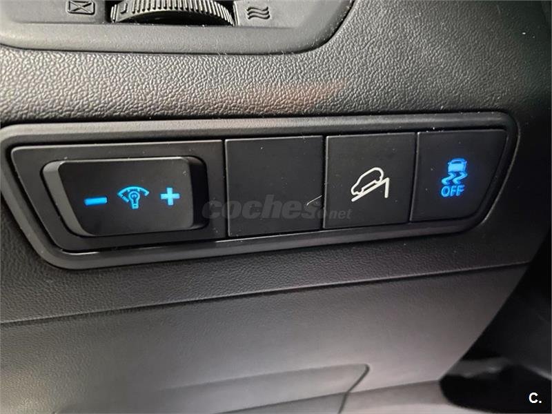 HYUNDAI ix35 1.7 CRDi SLE Sky 4×2 5p.