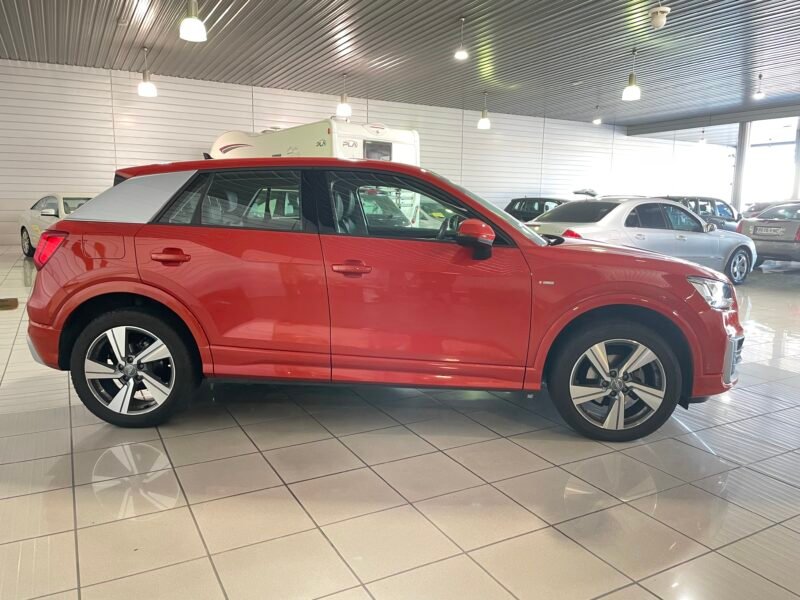 AUDI Q2 30TDI SPORT
