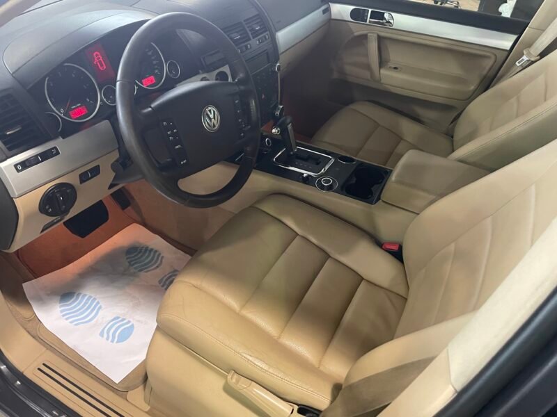 VOLKSWAGEN TOUAREG 3.0 TDI 240CV