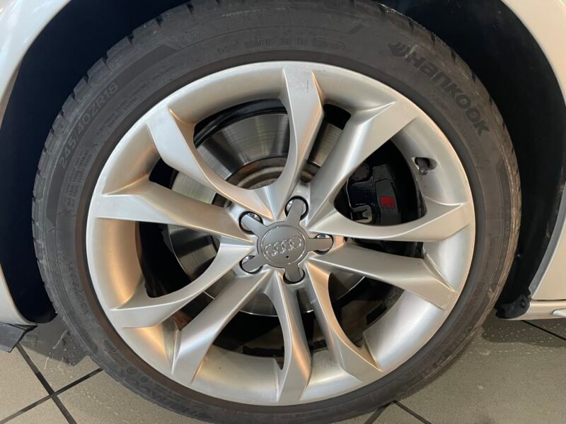 AUDI S5 3.0 FSI 333CV