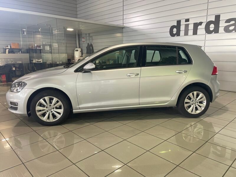 VOLKSWAGEN Golf 1.6 TDI 105cv DPF Sport 5p.