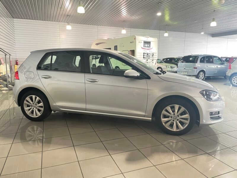 VOLKSWAGEN Golf 1.6 TDI 105cv DPF Sport 5p.