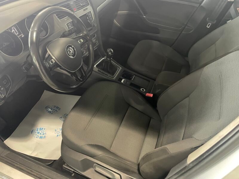 VOLKSWAGEN Golf 1.6 TDI 105cv DPF Sport 5p.