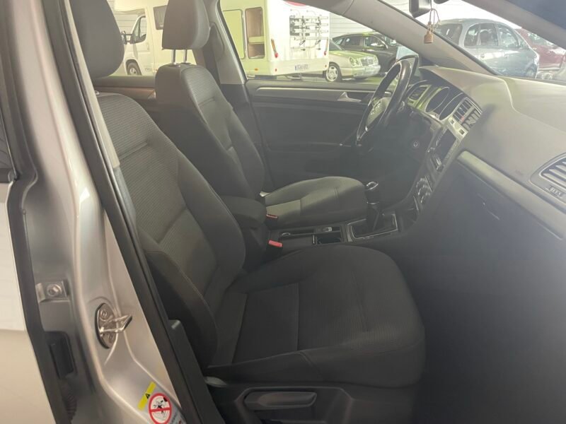 VOLKSWAGEN Golf 1.6 TDI 105cv DPF Sport 5p.