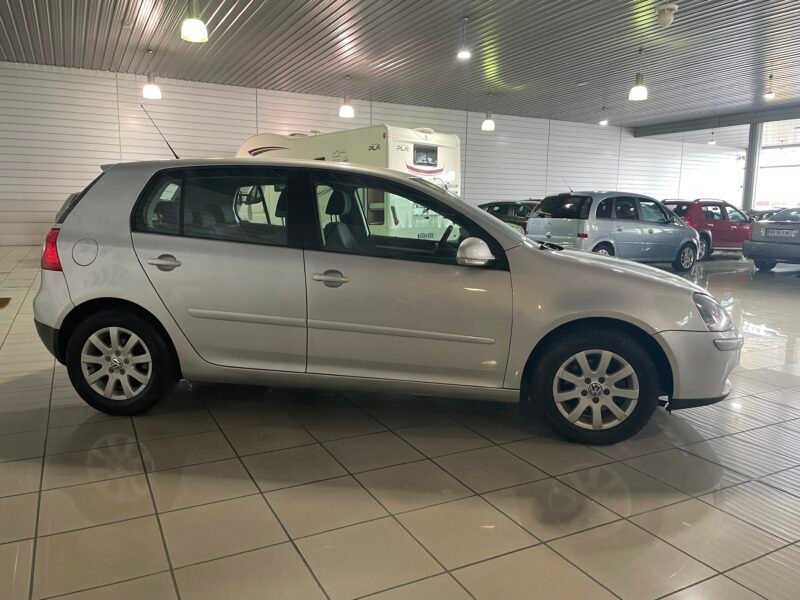 VOLKSWAGEN Golf 1.9 TDI 90