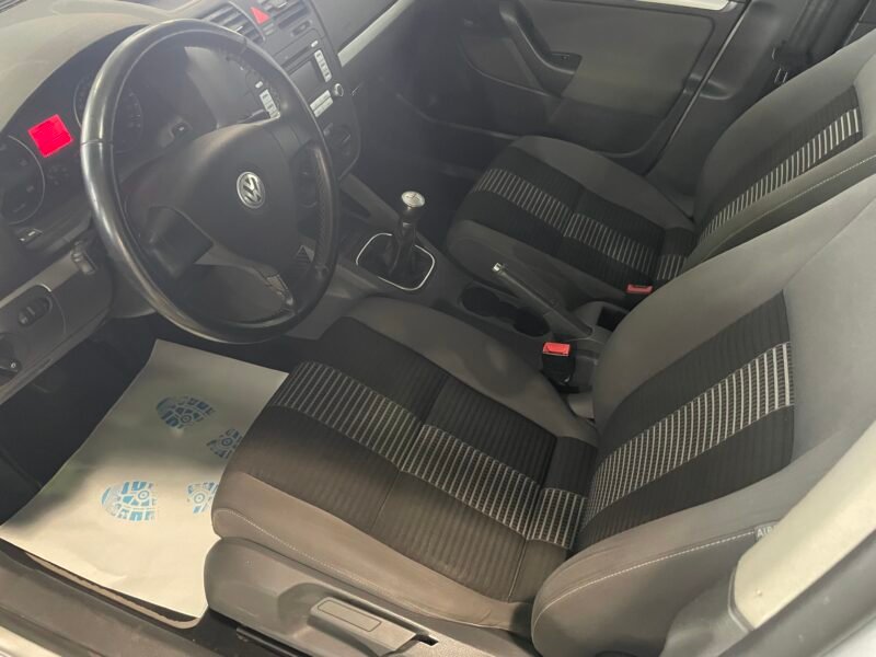 VOLKSWAGEN Golf 1.9 TDI 90