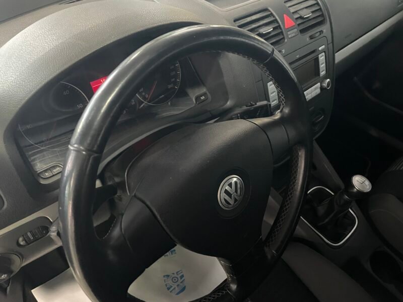 VOLKSWAGEN Golf 1.9 TDI 90