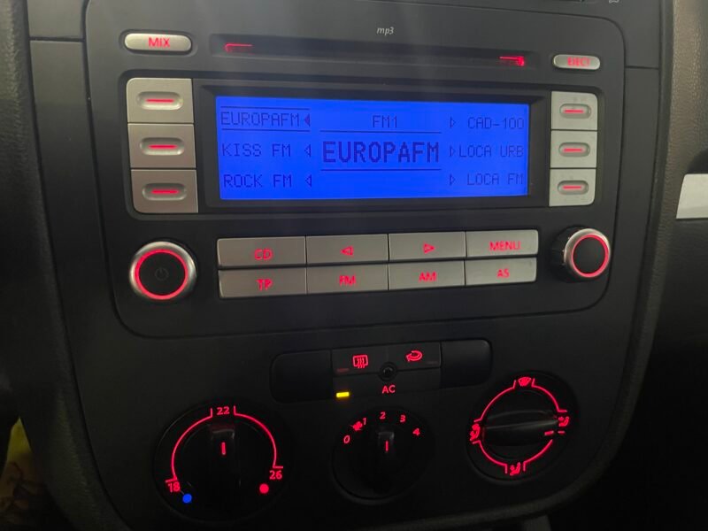 VOLKSWAGEN Golf 1.9 TDI 90