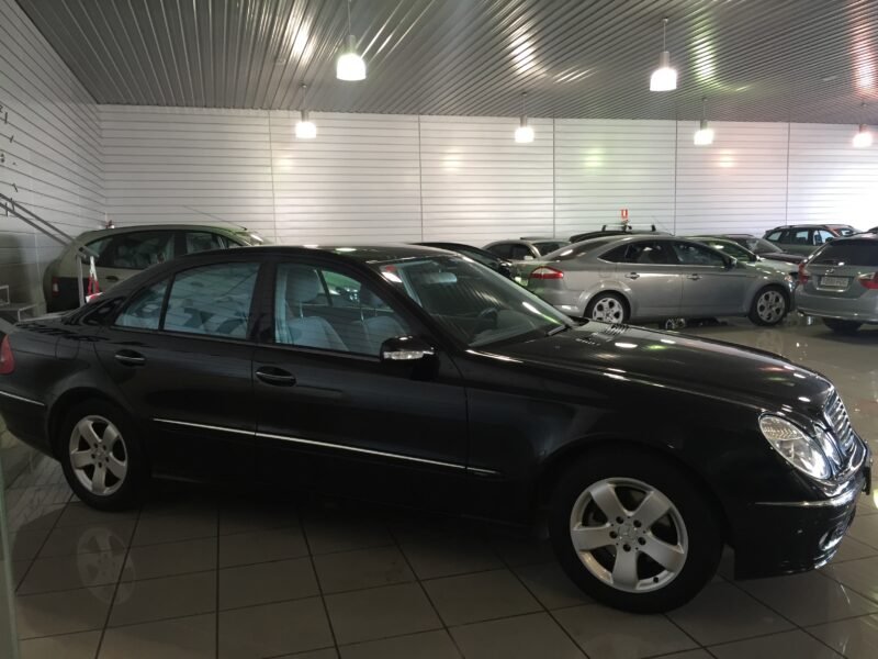 MERCEDES-BENZ clase e220cdi 220 cdi Auto. Avantgarde
