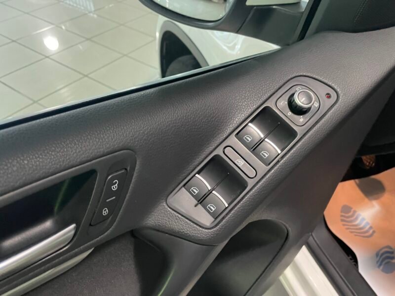 VOLKSWAGEN Tiguan 2.0 TDI