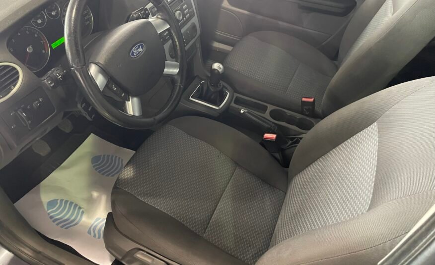 FORD Focus 1.6I TREND