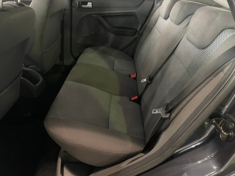 FORD Focus 1.6I TREND