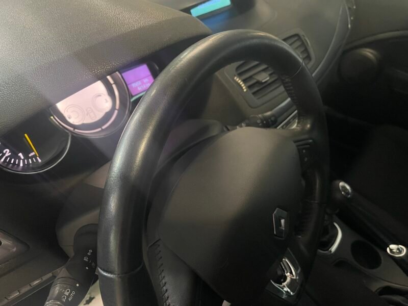 RENAULT Megane 1.2 TCE LIMITED