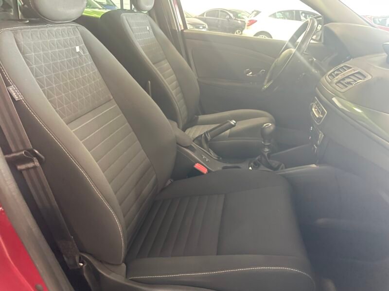 RENAULT Megane 1.2 TCE LIMITED