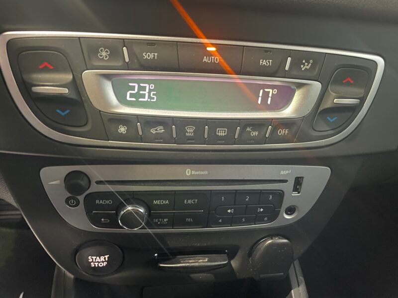 RENAULT Megane 1.2 TCE LIMITED