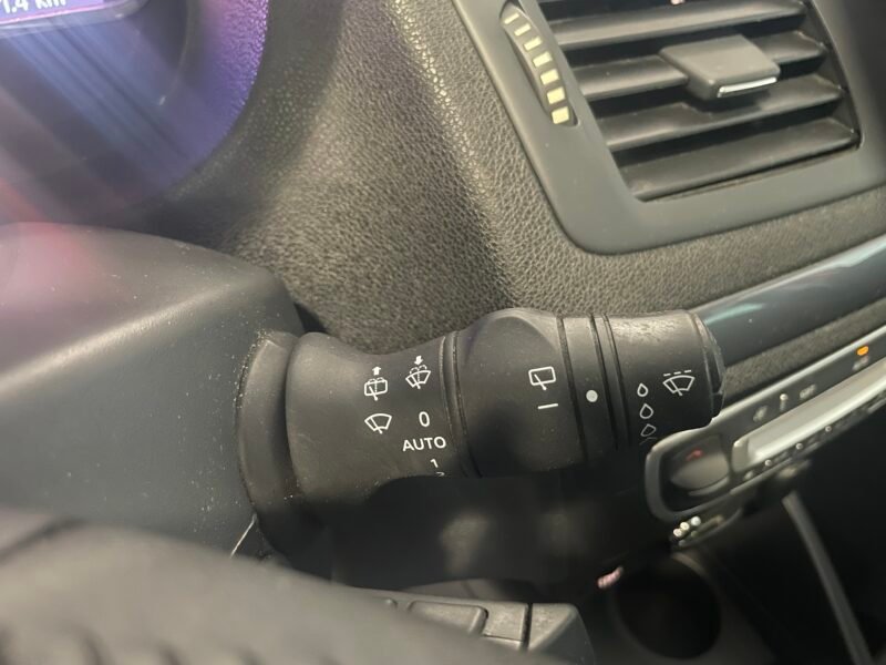 RENAULT Megane 1.2 TCE LIMITED