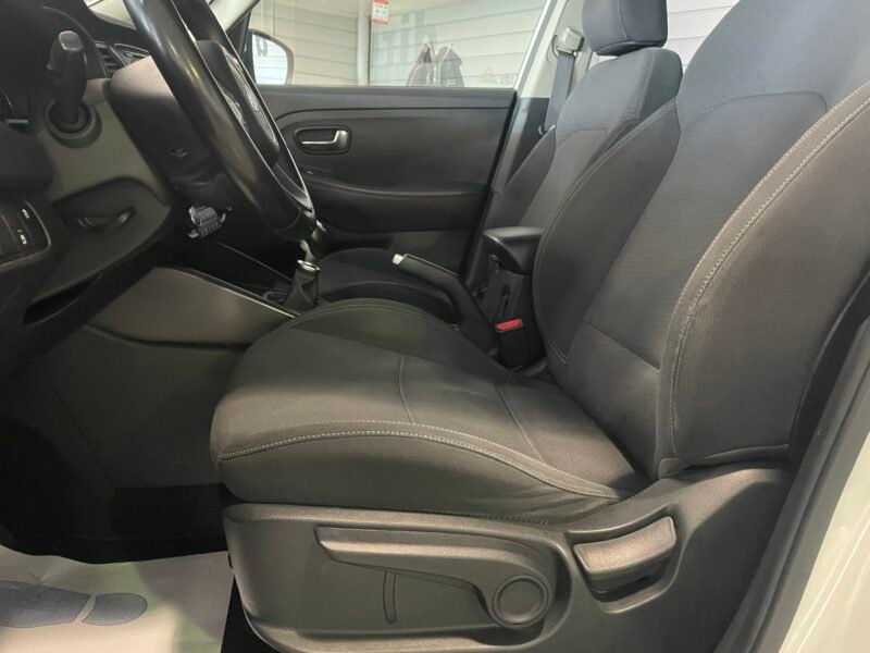 KIA CARENS 1.7 CDRI 115