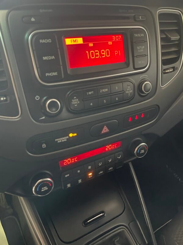 KIA CARENS 1.7 CDRI 115