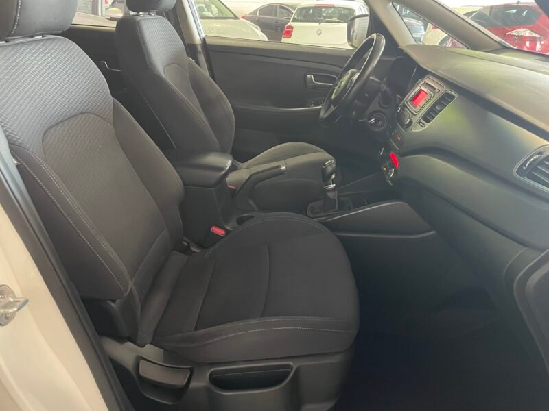 KIA CARENS 1.7 CDRI 115