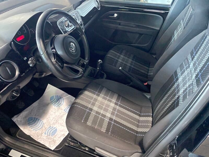 VOLKSWAGEN UP 1.0 60CV