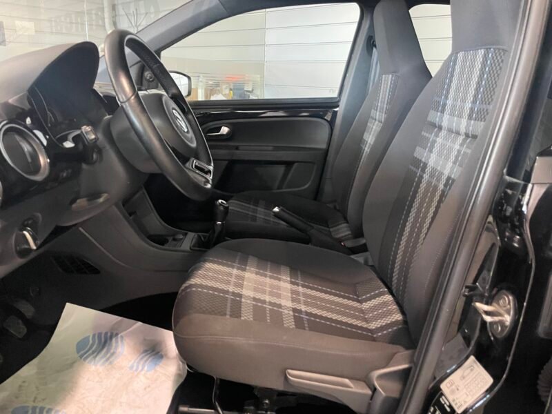 VOLKSWAGEN UP 1.0 60CV