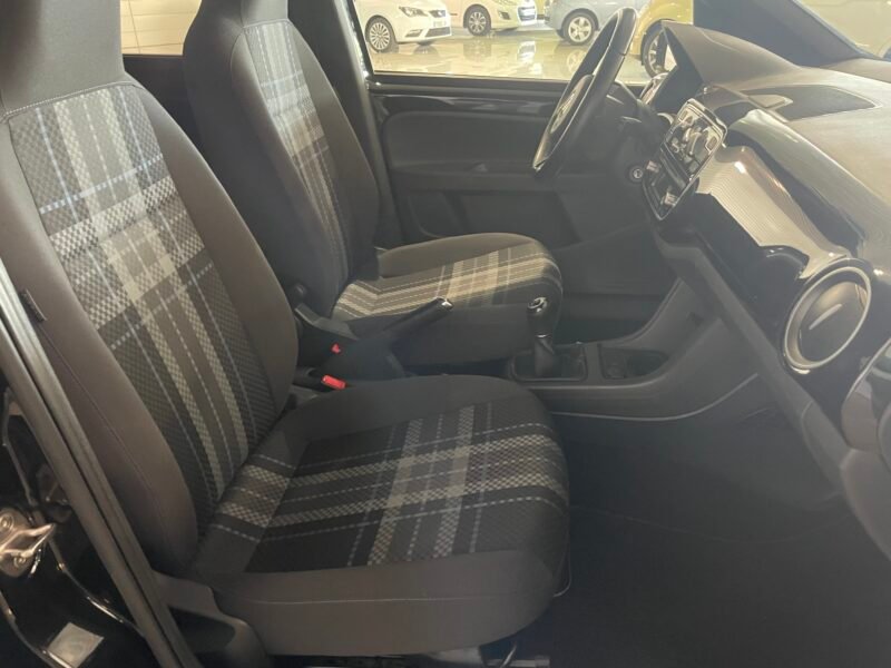 VOLKSWAGEN UP 1.0 60CV