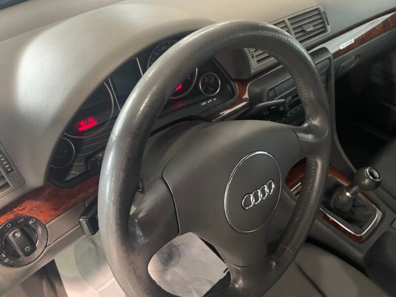AUDI A4 1.8T QUATTRO