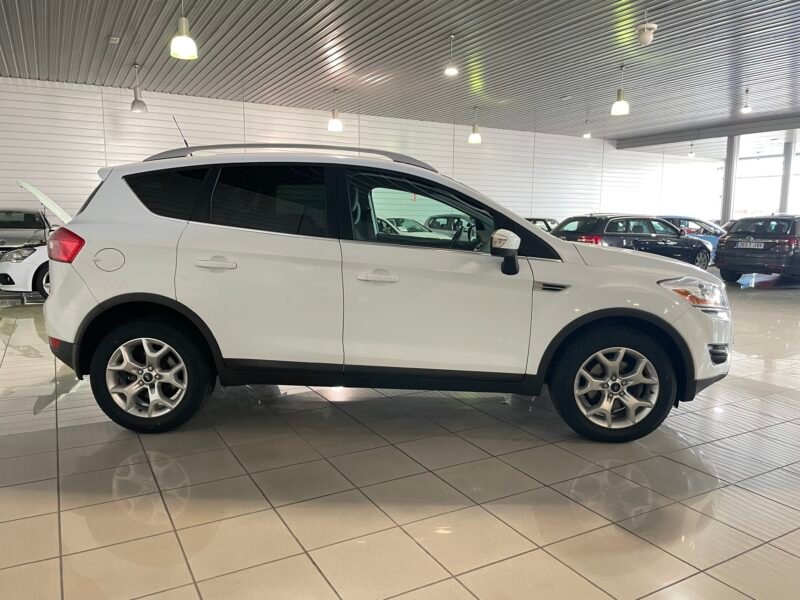 FORD Kuga 2.0 TDCI TITANIUM