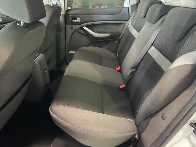 FORD Kuga 2.0 TDCI TITANIUM