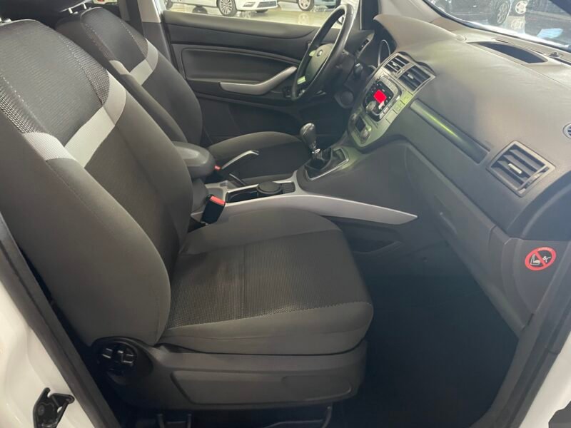 FORD Kuga 2.0 TDCI TITANIUM