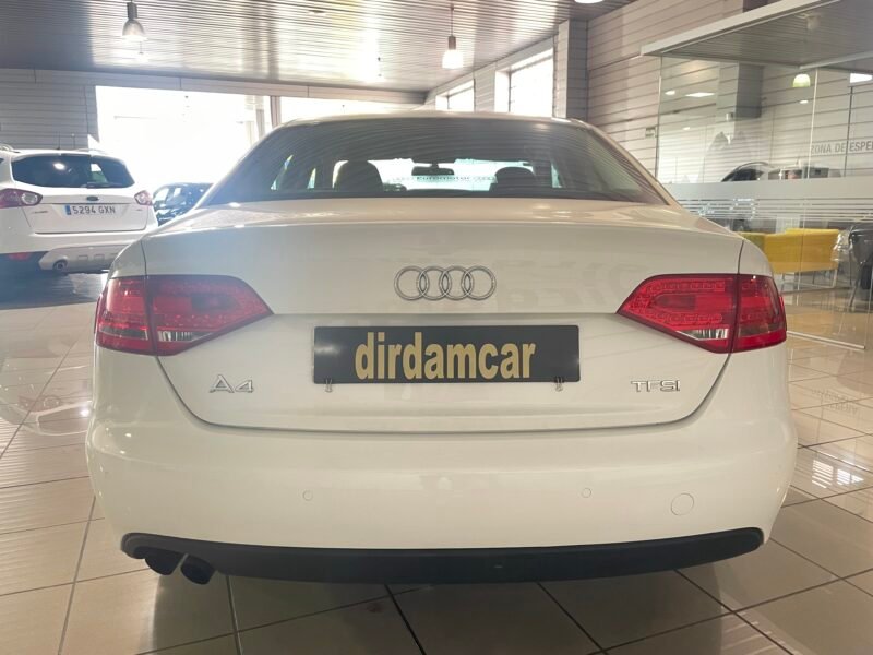 AUDI A4 2.0 TFSI 180