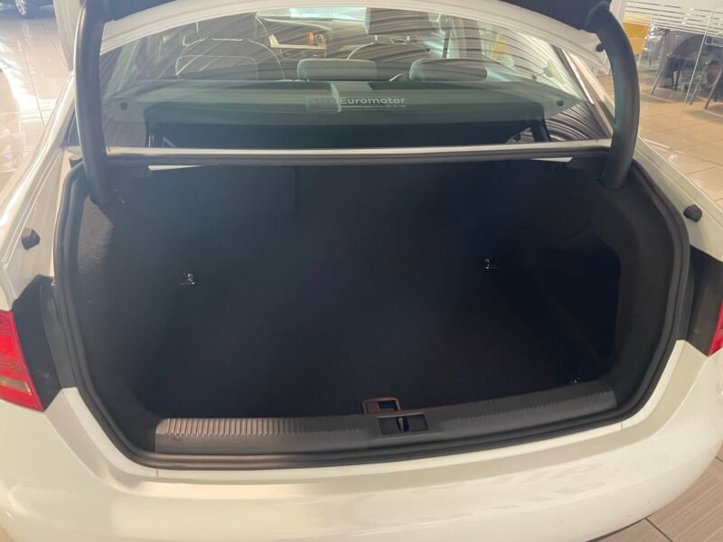 AUDI A4 2.0 TFSI 180